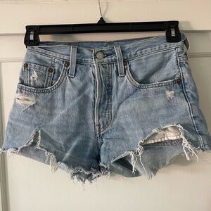 Levi’s 501 women’s size 24 light wash button-fly jean shorts